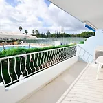 Pool View 2 Bedroom 1st Floor Apartment, Oasis Parque Near Alvor At14 شقة