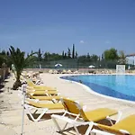 Apartmán Pool View 2 Bedroom 1st Floor Apartment, Oasis Parque Near Alvor At14 *