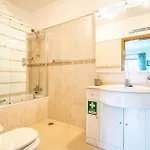 Pool View 2 Bedroom 1st Floor Apartment, Oasis Parque Near Alvor At14 Apartmán Portimão