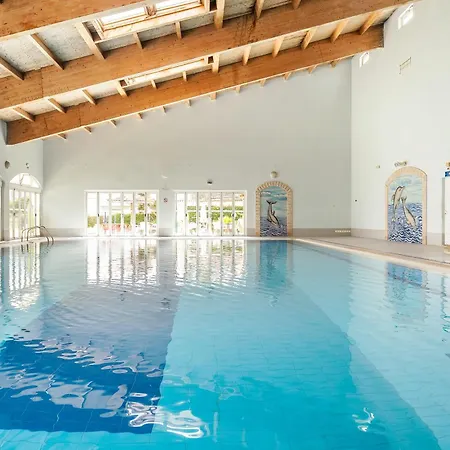 Pool View 2 Bedroom 1st Floor Apartment, Oasis Parque Near Alvor At14