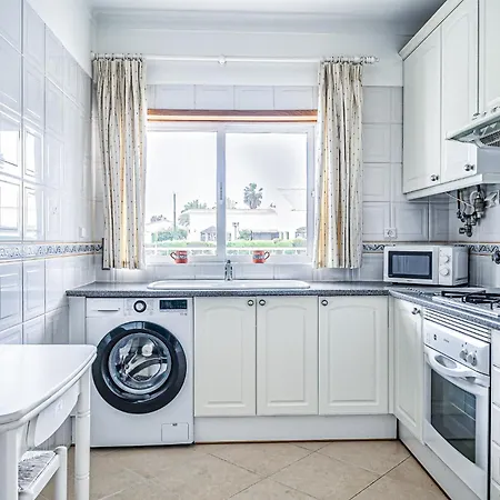 Pool View 2 Bedroom 1st Floor Apartment, Oasis Parque Near Alvor At14 *