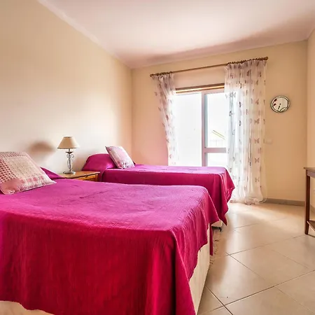 Pool View 2 Bedroom 1st Floor Apartment, Oasis Parque Near Alvor At14 דירה