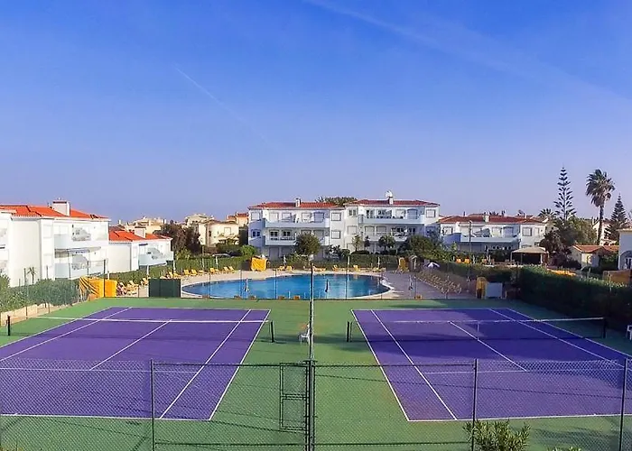 Pool View 2 Bedroom 1st Floor Apartment, Oasis Parque Near Alvor At14 Appartement Portimão