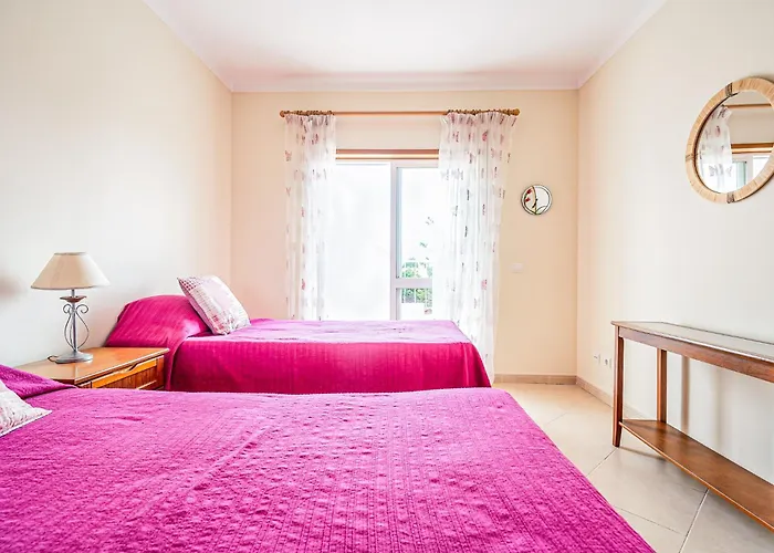 Pool View 2 Bedroom 1st Floor Apartment, Oasis Parque Near Alvor At14 Appartement Portimão